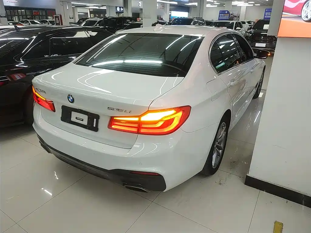 BMW 5 Series 2020 525Li M Sport Package фото 7