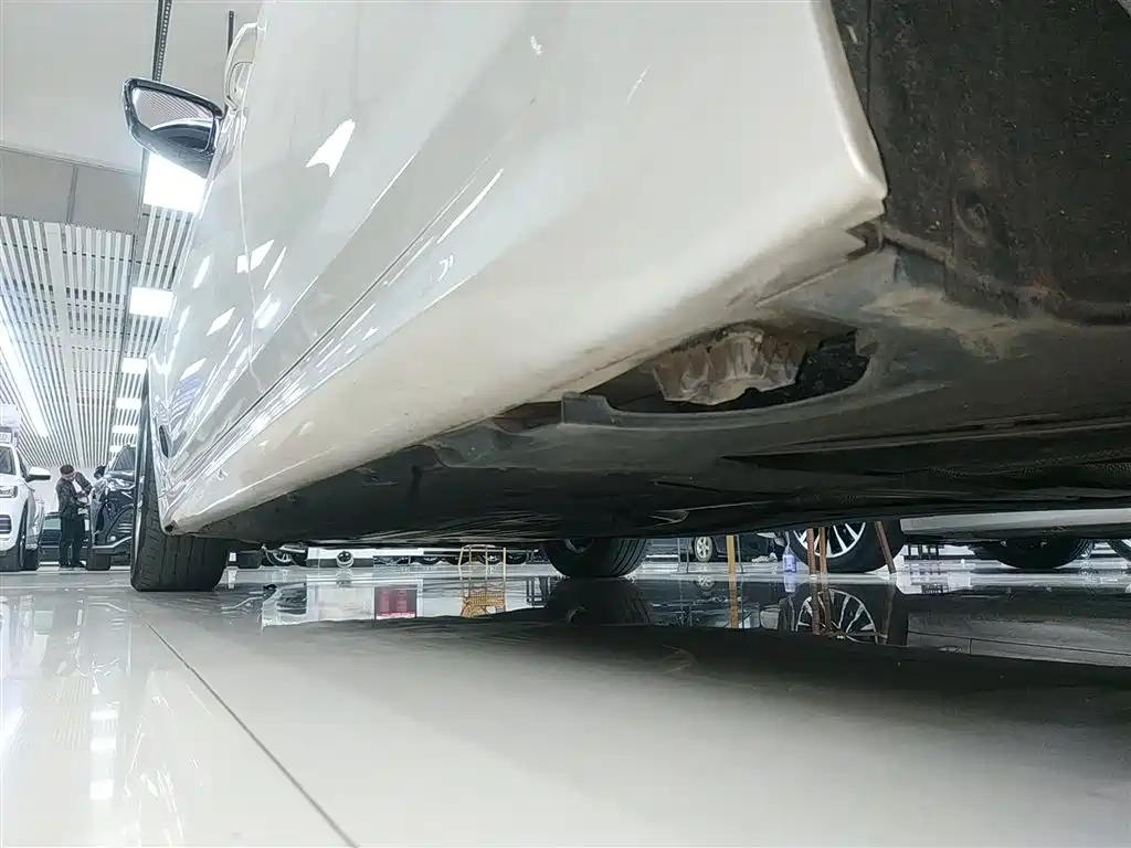 BMW 5 Series 2020 525Li M Sport Package фото 22