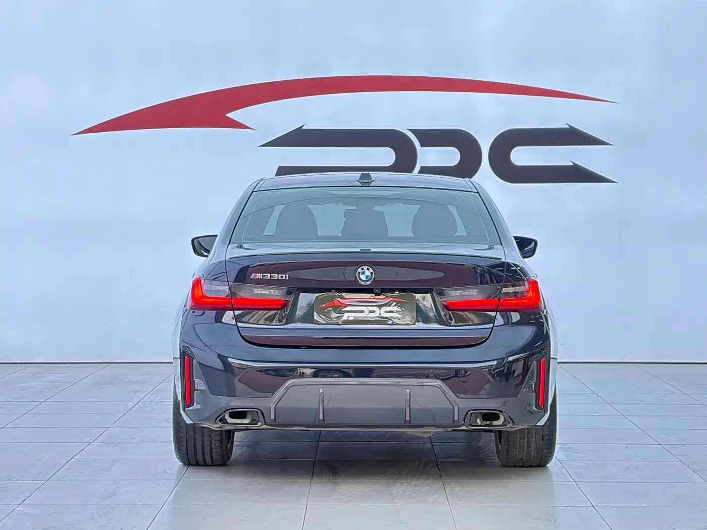BMW 3 Series 2024 330i M Sport Shadowline Package фото 18