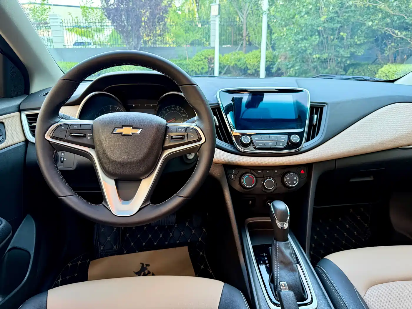 CHEVROLET CRUZE