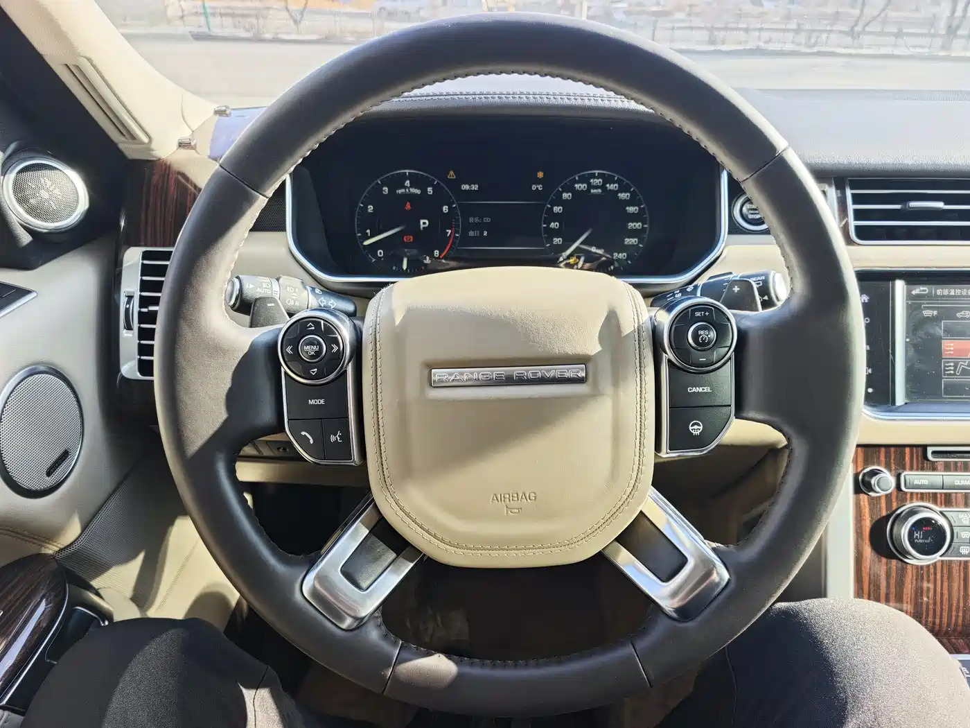 Land Rover Range Rover 2015 3.0 SC V6 Vogue фото 12