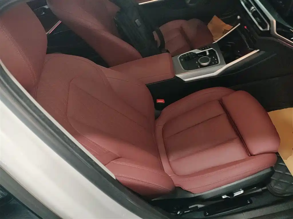 BMW 3 Series 2024 325Li M Sport Shadowline Package фото 25