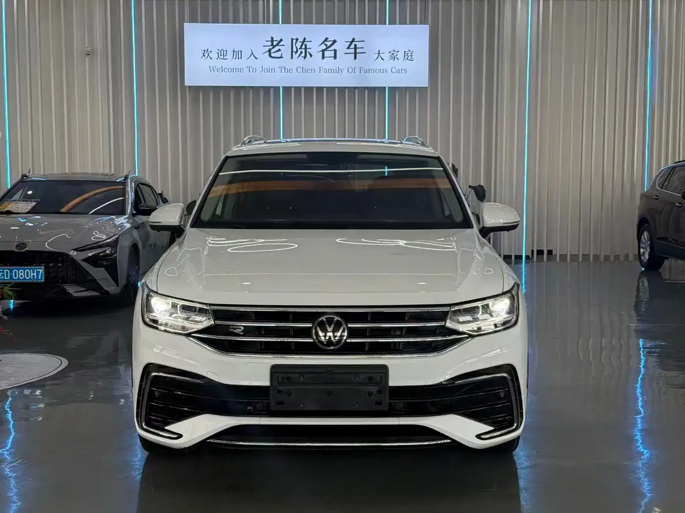 Фото 2 - Volkswagen Tiguan L