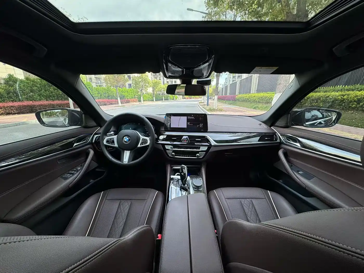 BMW 5 Series 2021 525Li M Sport Package фото 5