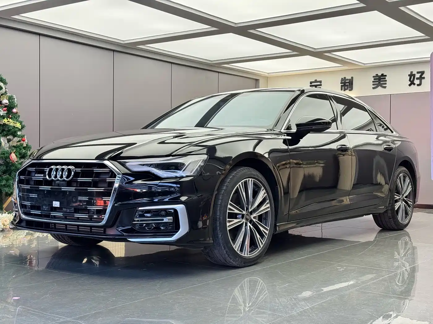 Photo 1 - Audi A6L