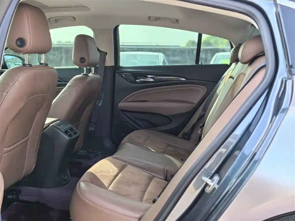 Buick Regal 2019 20T Elite China VI фото 18
