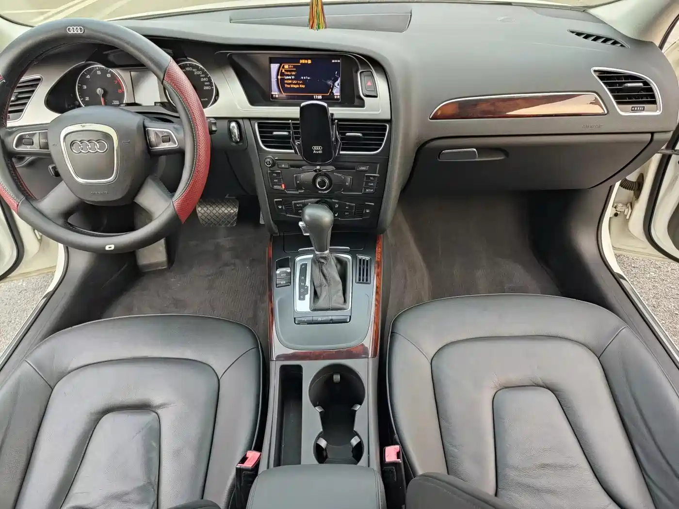 Audi A4L 2012 2.0 TFSI Auto Standard фото 8