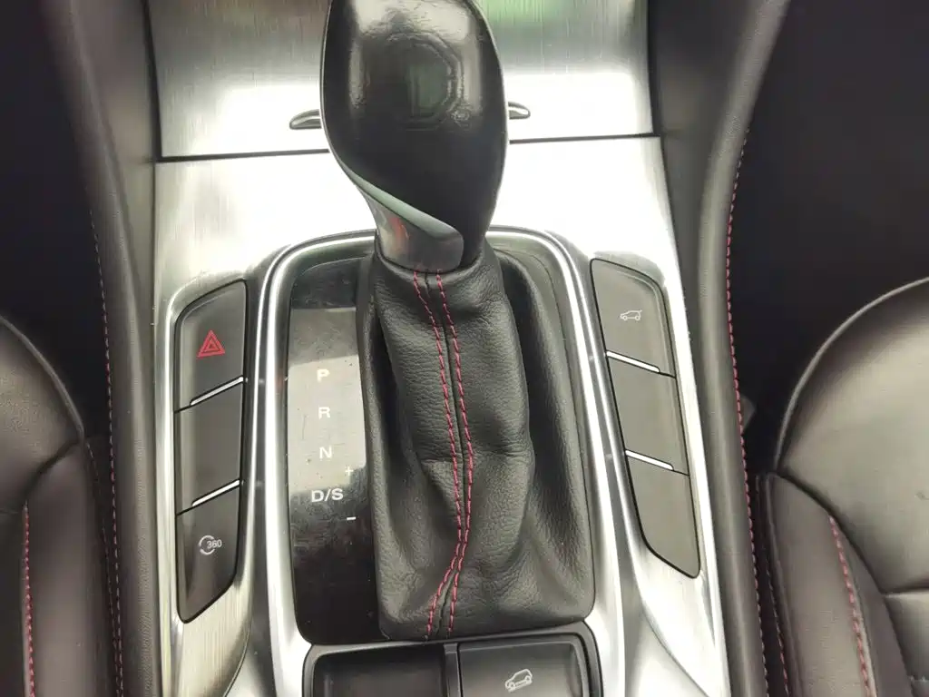 MG HS 2019 2018 20T Auto 2WD Hormone Excitement Edition (China V)