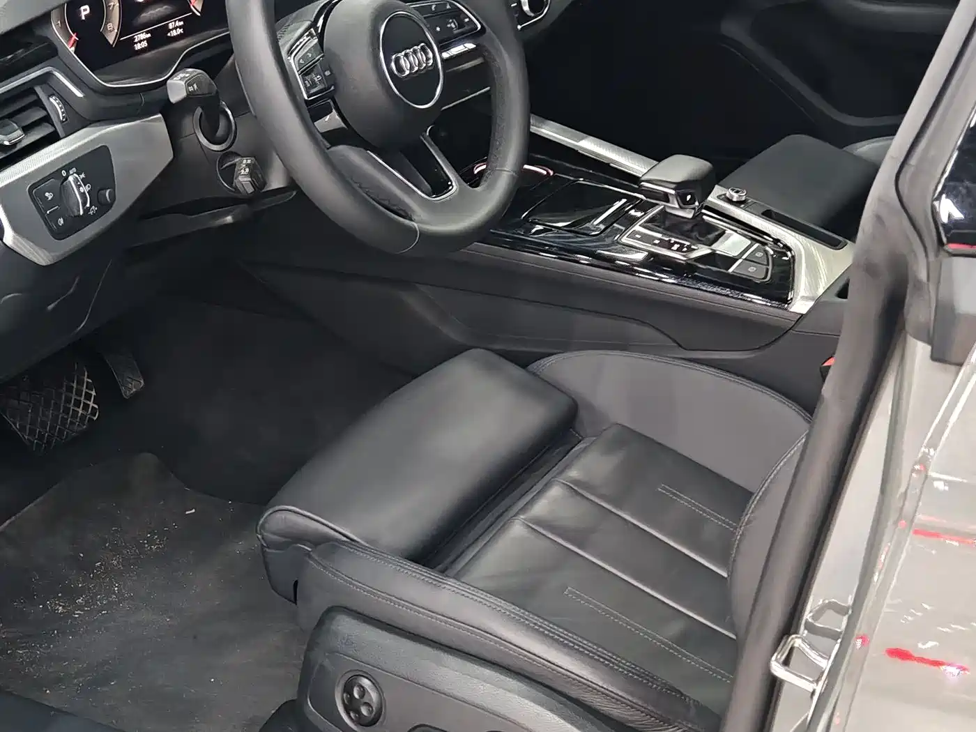 Audi A5 (Import) 2024 Sportback 40 TFSI Fashion Dynamic фото 3