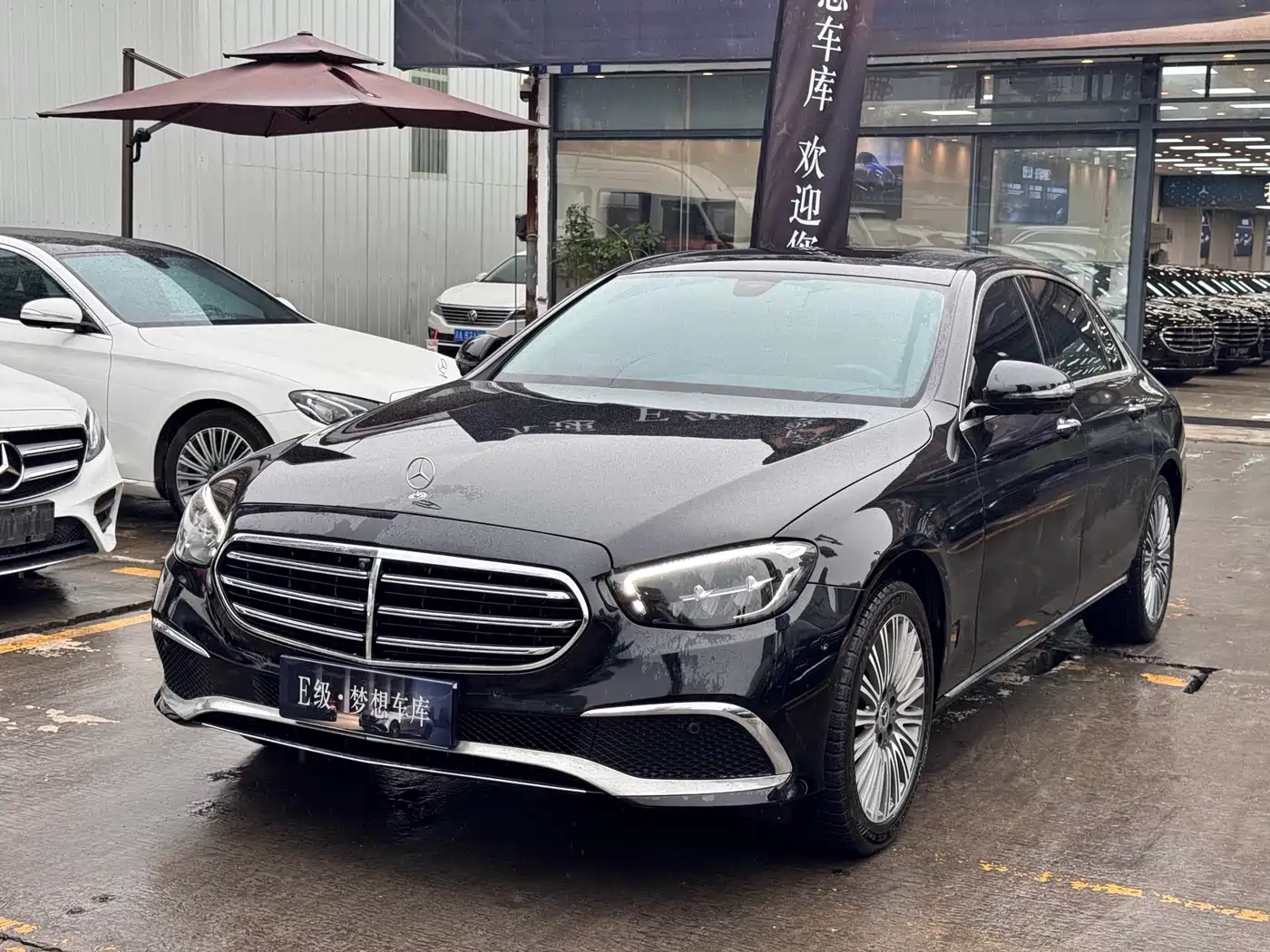 MERCEDES-BENZ E CLASS