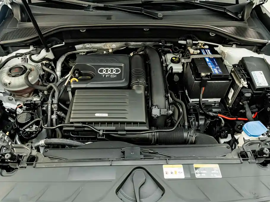 Фото 24 - Audi Q2L