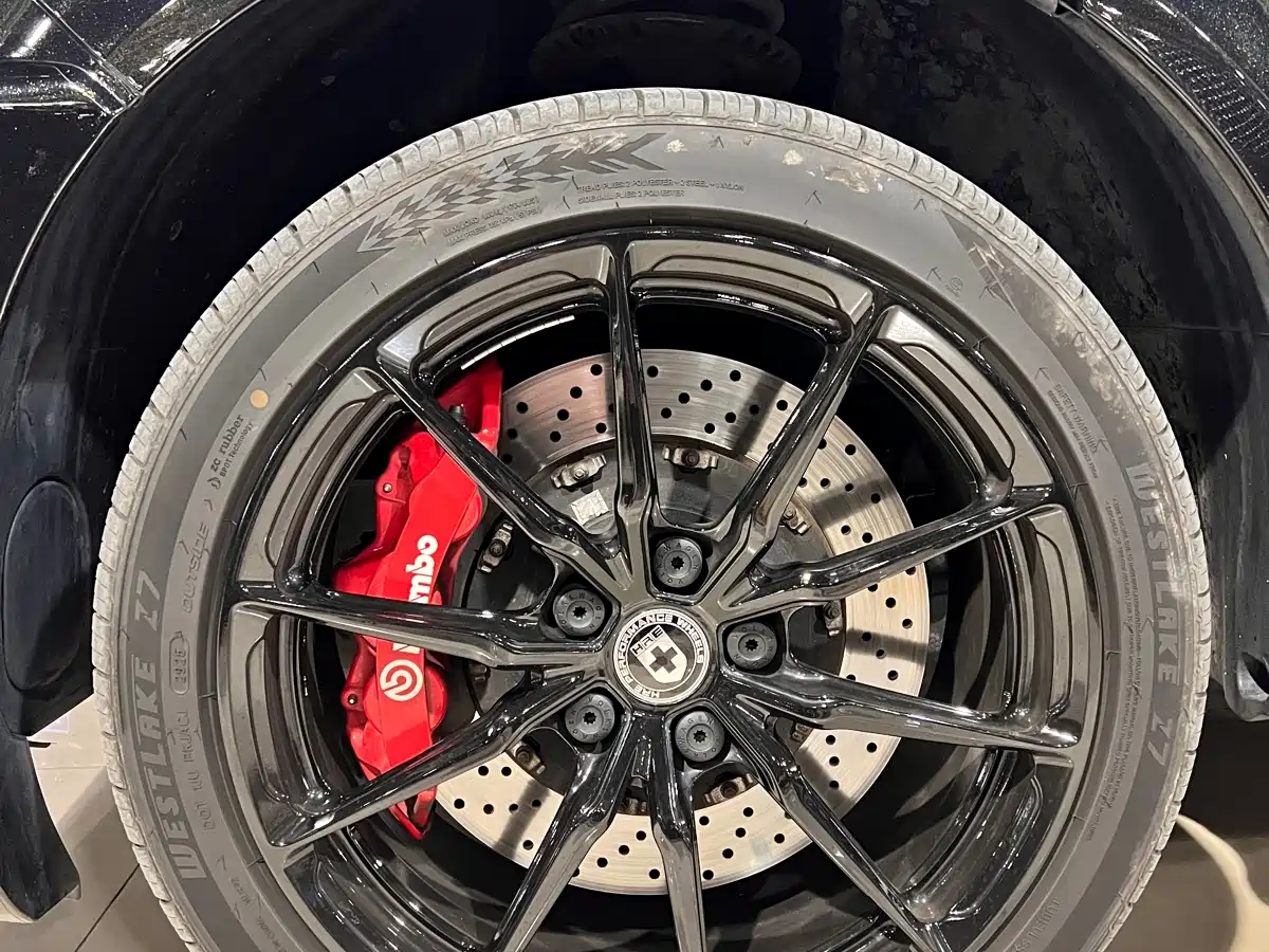 Volkswagen Multivan 2019 2.0TSI 4WD Premium 7-seater фото 4