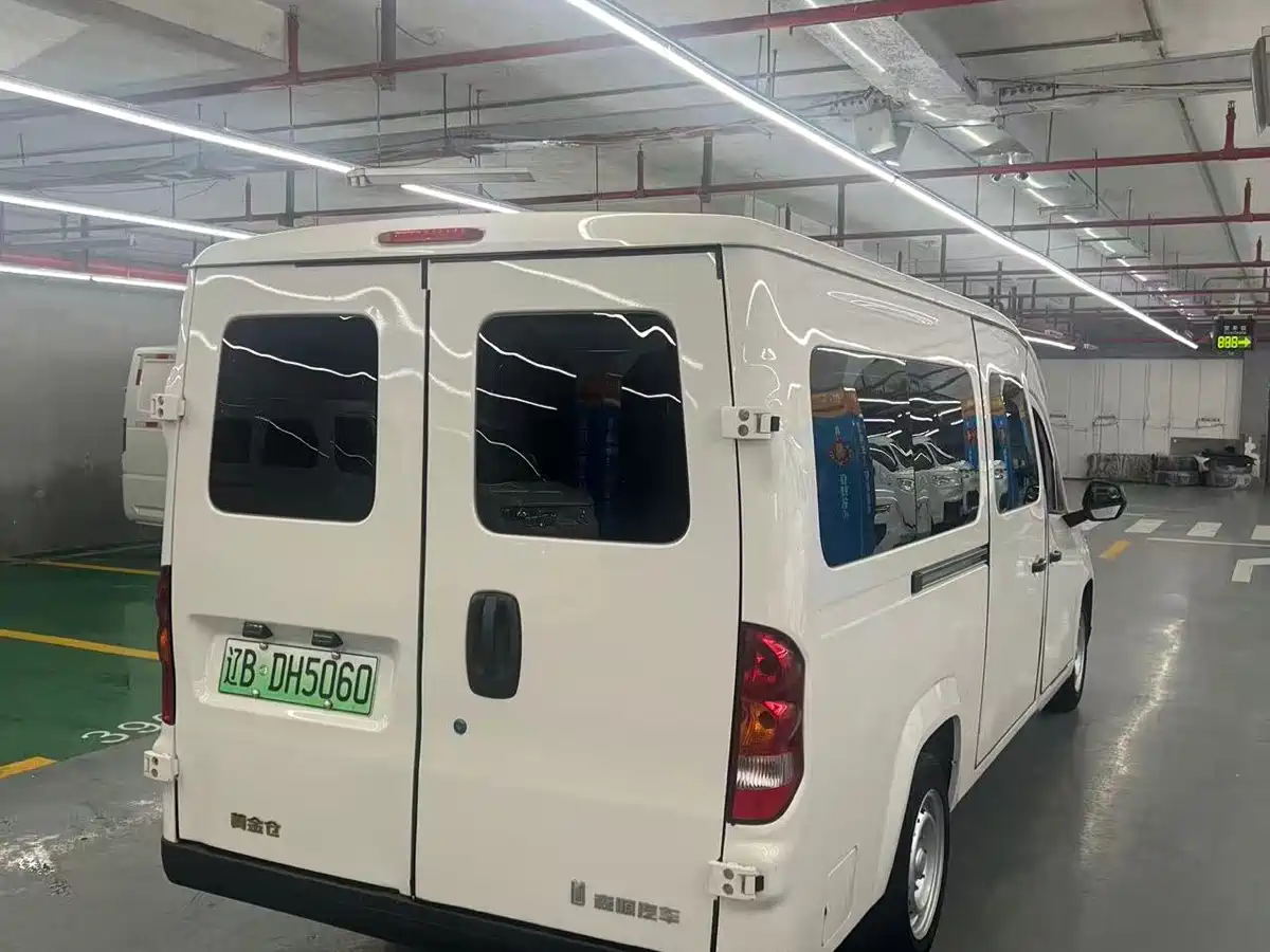 Lingshi Auto Ling Shi Golden Warehouse 2025 2024 Model Year Luxury Edition First Class