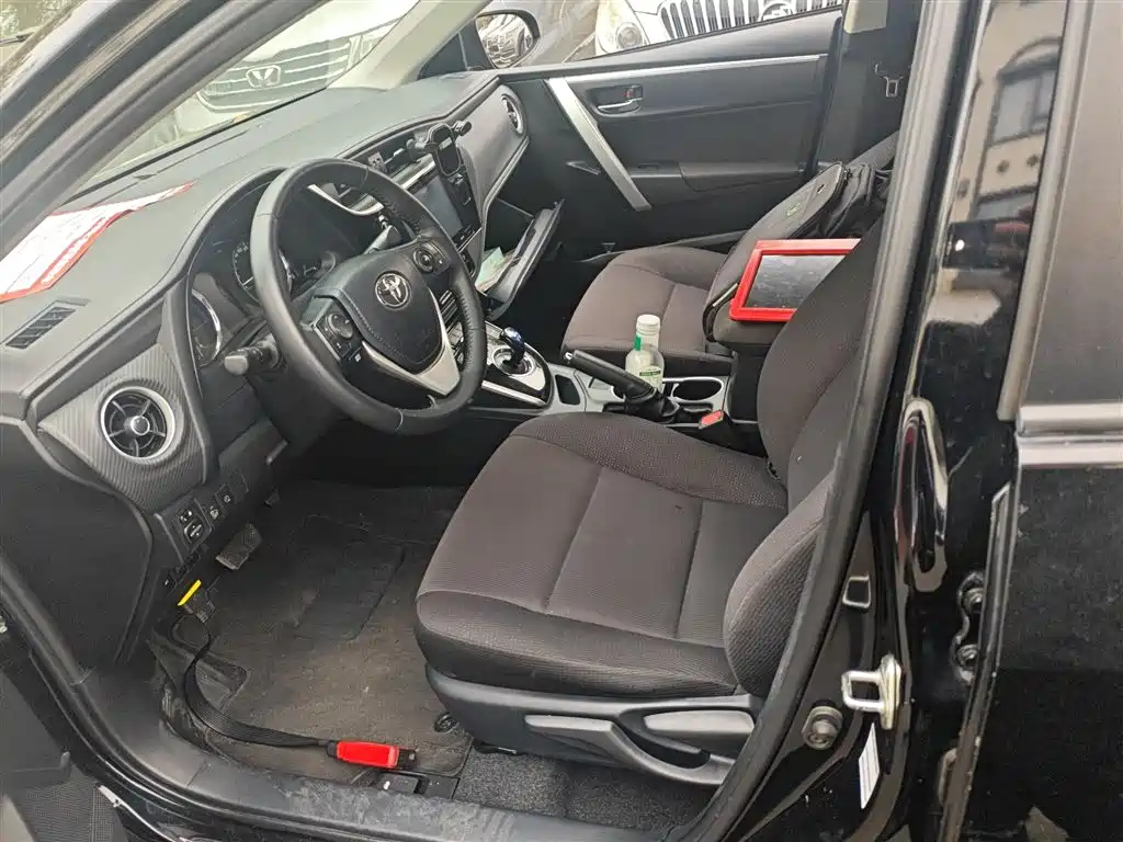 Toyota Levin Twin Engine E+ 2019 1.8PH V E-CVT Luxury Edition фото 11