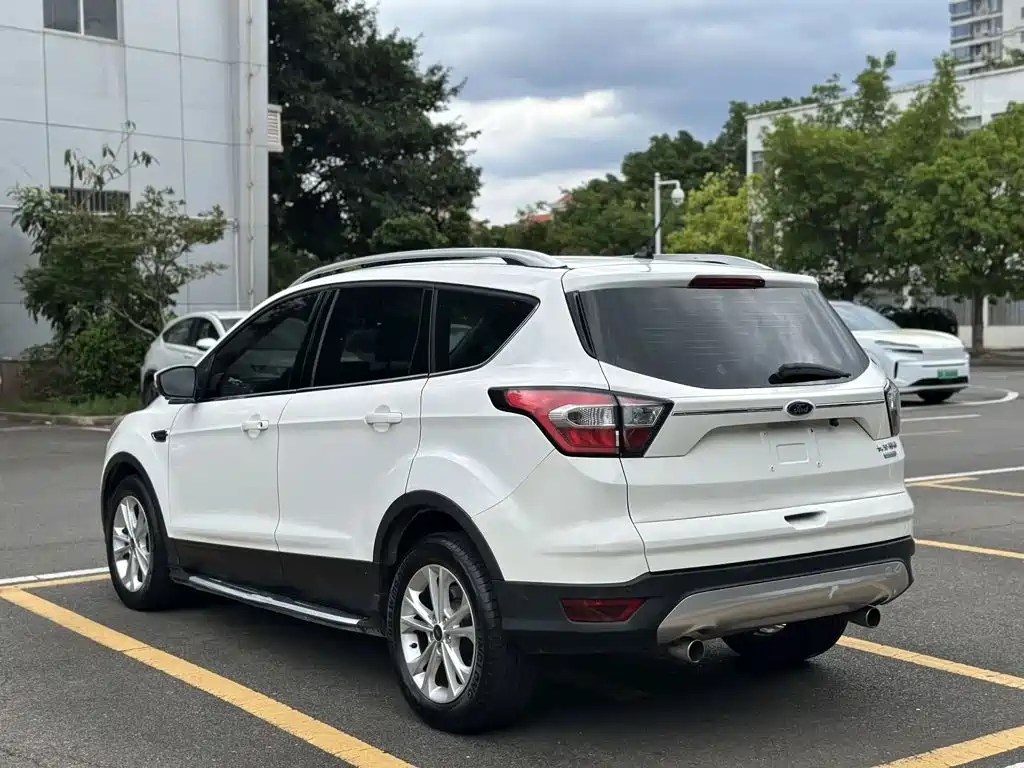 Photo 4 - Ford Kuga