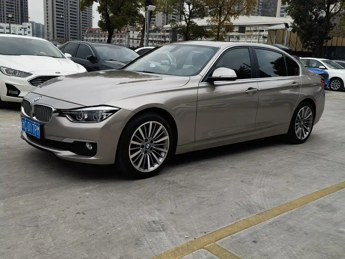 BMW 3 Series 2019 320Li Fashion Type фото 2