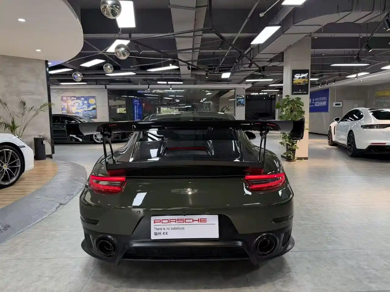 Фото 7 - Porsche 911