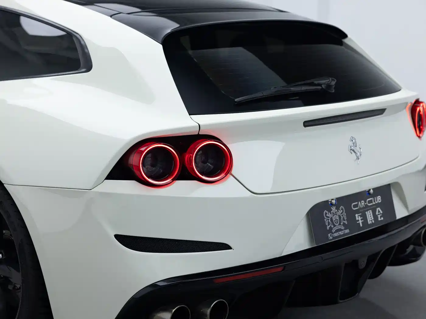 Ferrari GTC4Lusso 2017 3.9T V8 фото 5