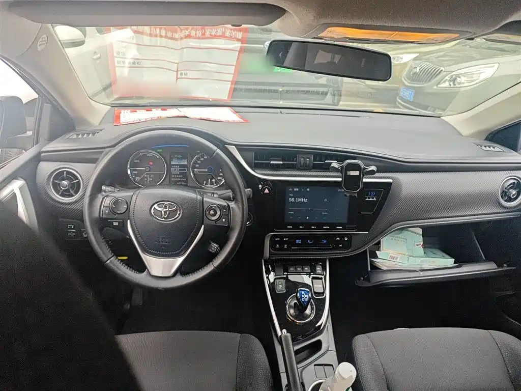 Toyota Levin Twin Engine E+ 2019 1.8PH V E-CVT Luxury Edition фото 6