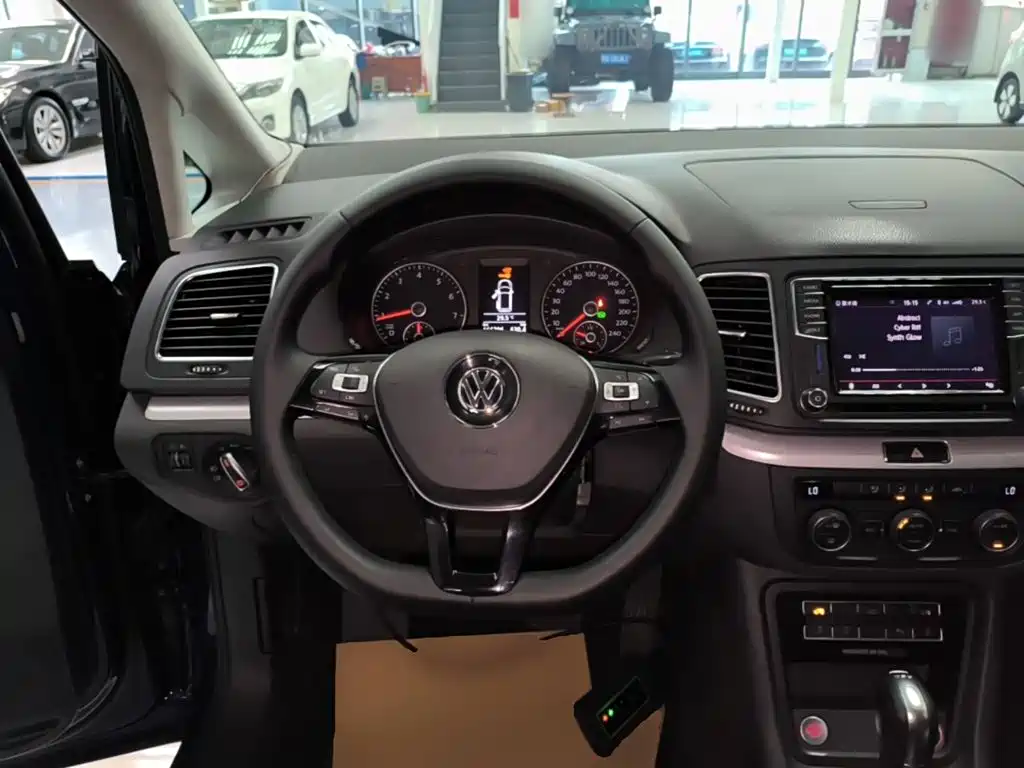 Volkswagen Sharan 2019 2018 Facelift 380TSI Comfort 6-seater