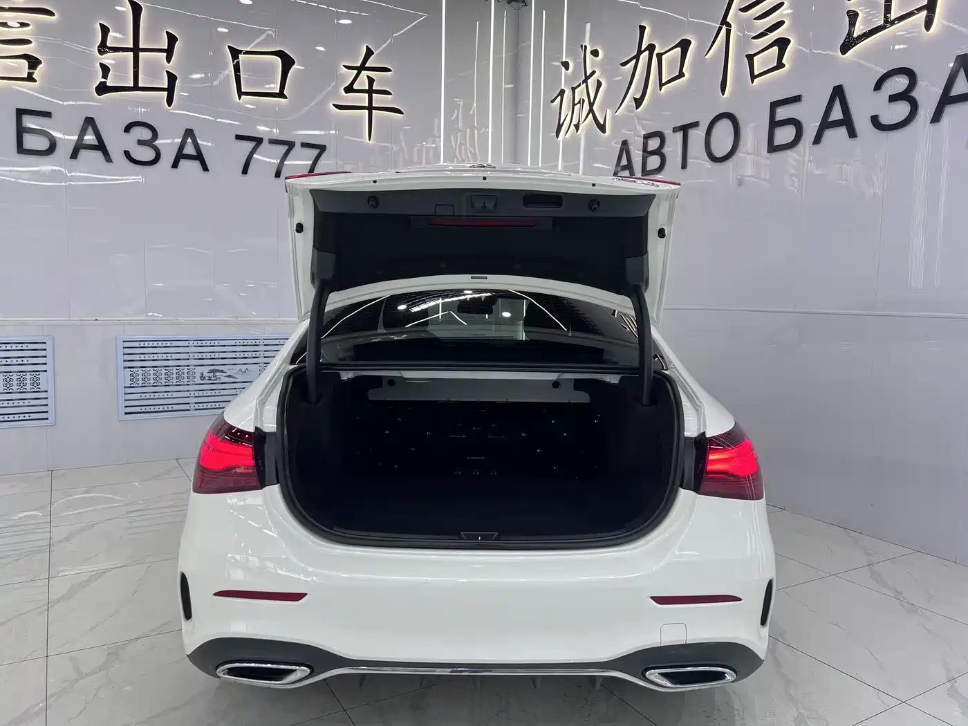 Mercedes-Benz A-Class 2024 2023 A 180 L