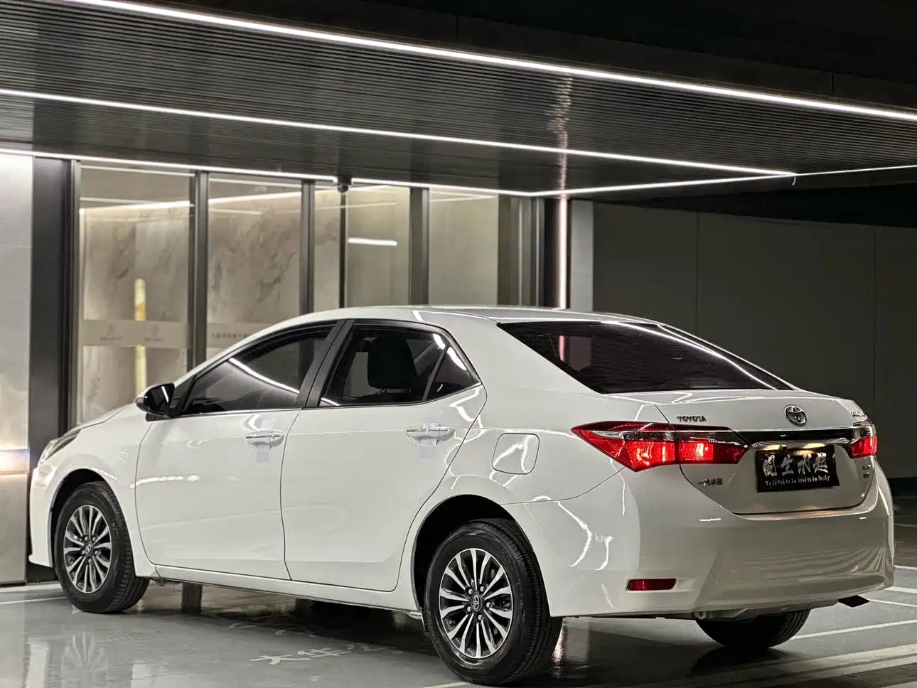 Toyota Corolla 2017 Facelift 1.2T S-CVT GL фото 15
