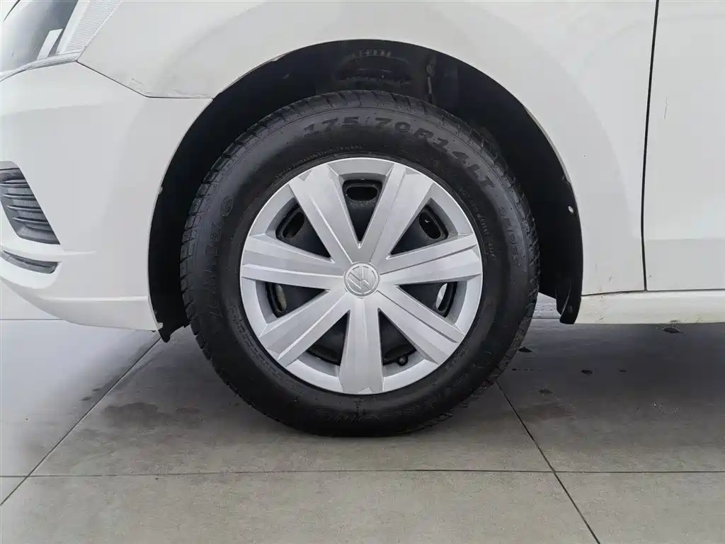 Volkswagen Jetta 2017 1.4L Manual Fashion фото 17