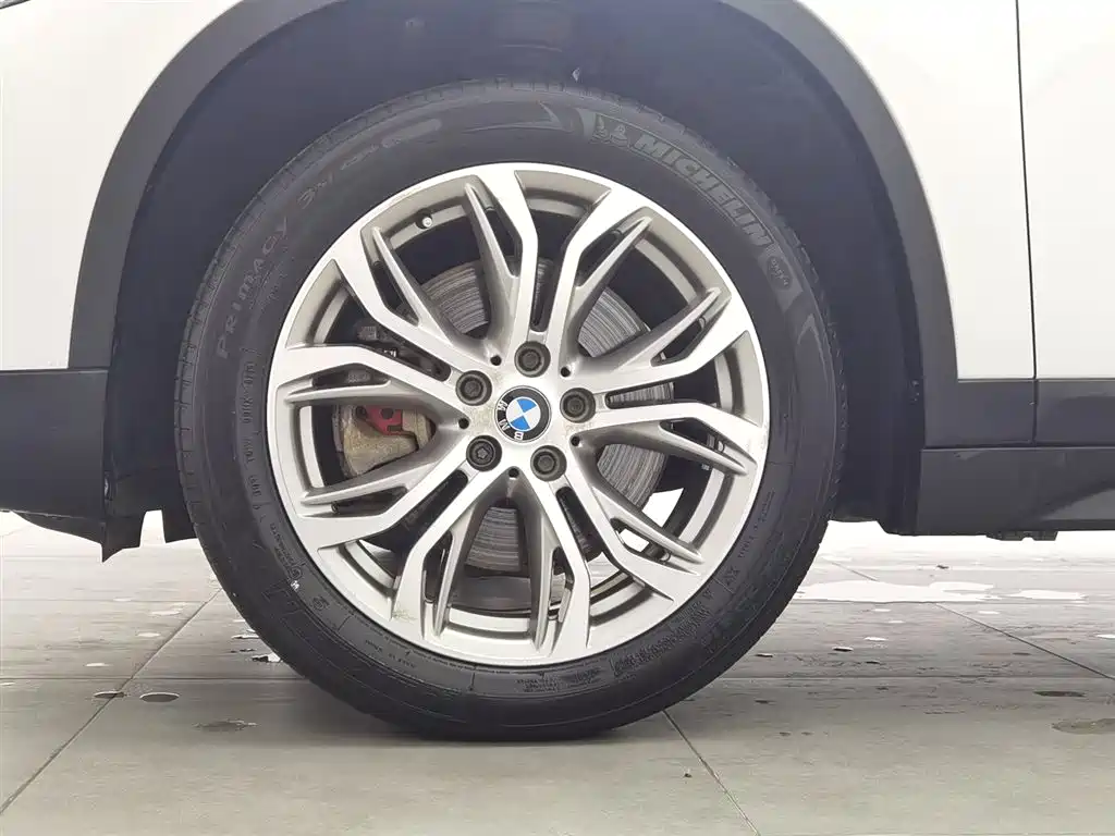 BMW X1 2018 sDrive20Li Leading Model фото 17
