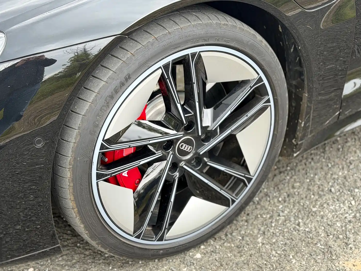 Audi e-tron GT, миниатюра 17