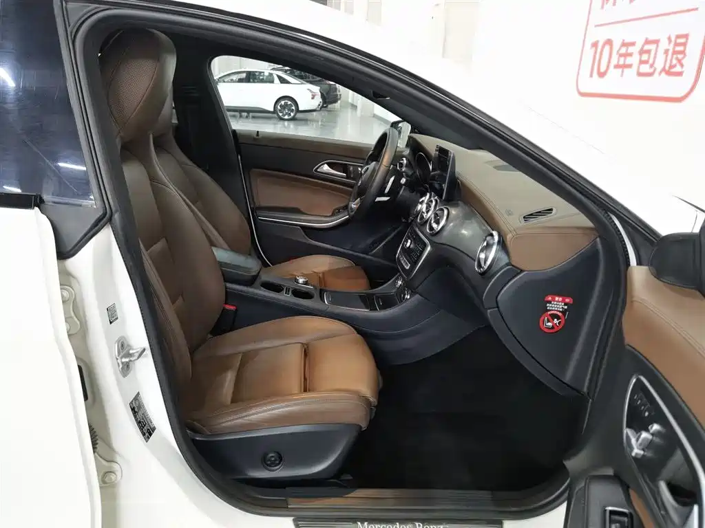 Mercedes-Benz CLA (Import) 2016 Facelift CLA 260 4MATIC фото 23