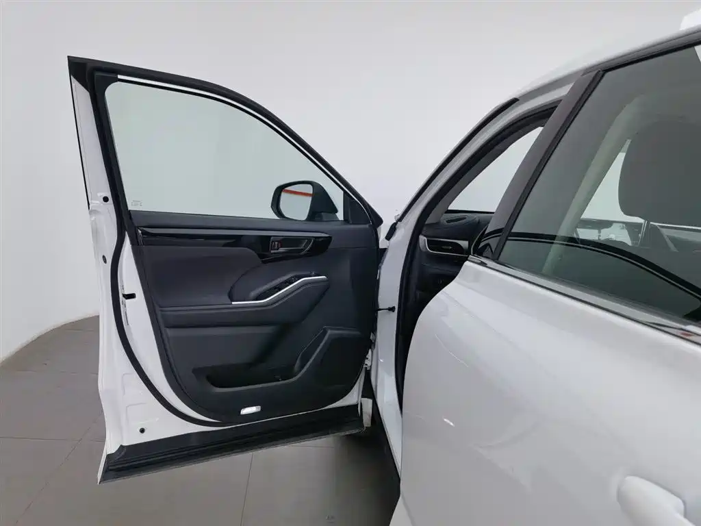 Toyota Highlander 2024 2.5L Smart Hybrid 4WD Elite 7-seater фото 8