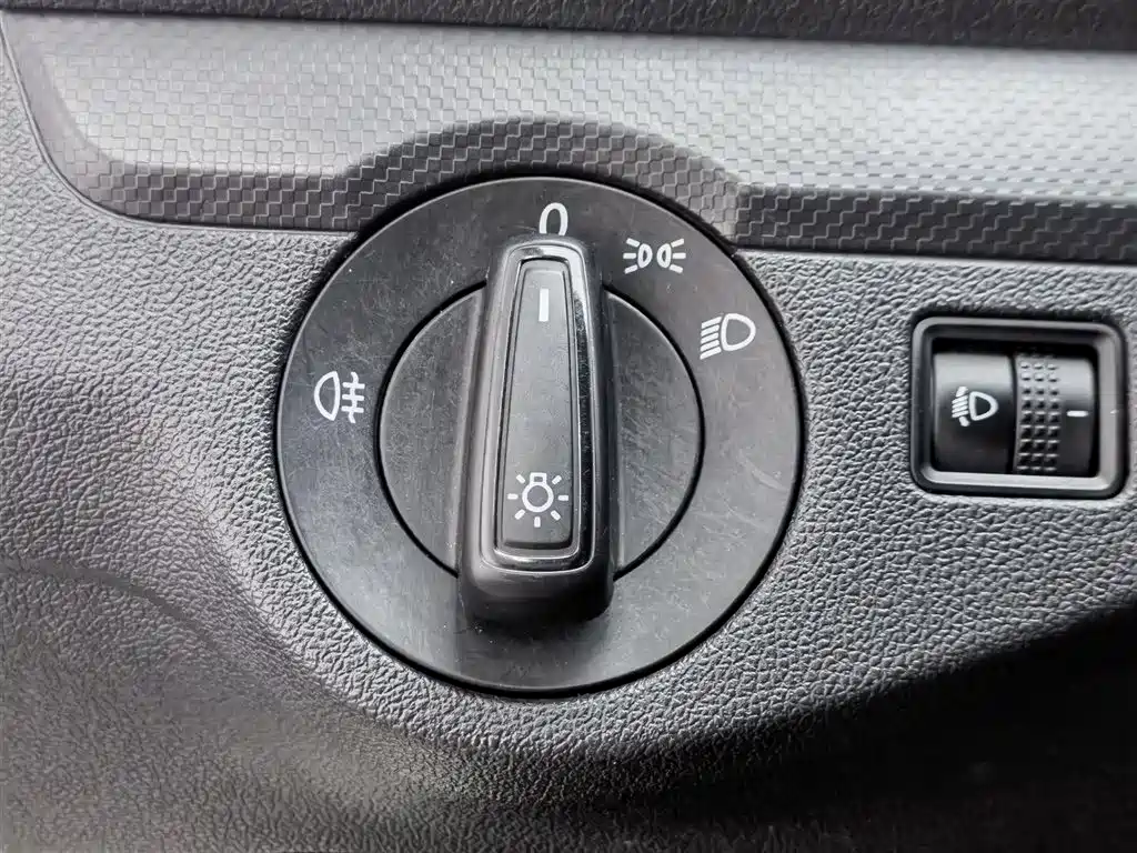 Volkswagen Jetta 2017 1.4L Manual Fashion фото 21