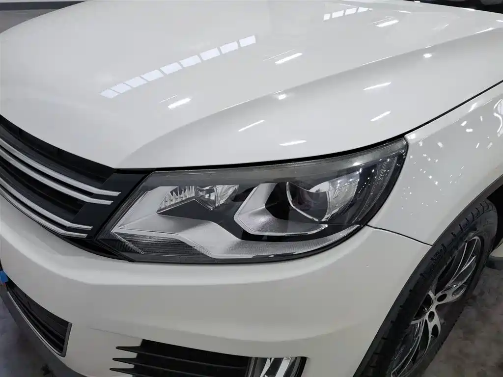 Volkswagen Tiguan 2015 1.8TSI Automatic 4WD Highline фото 7