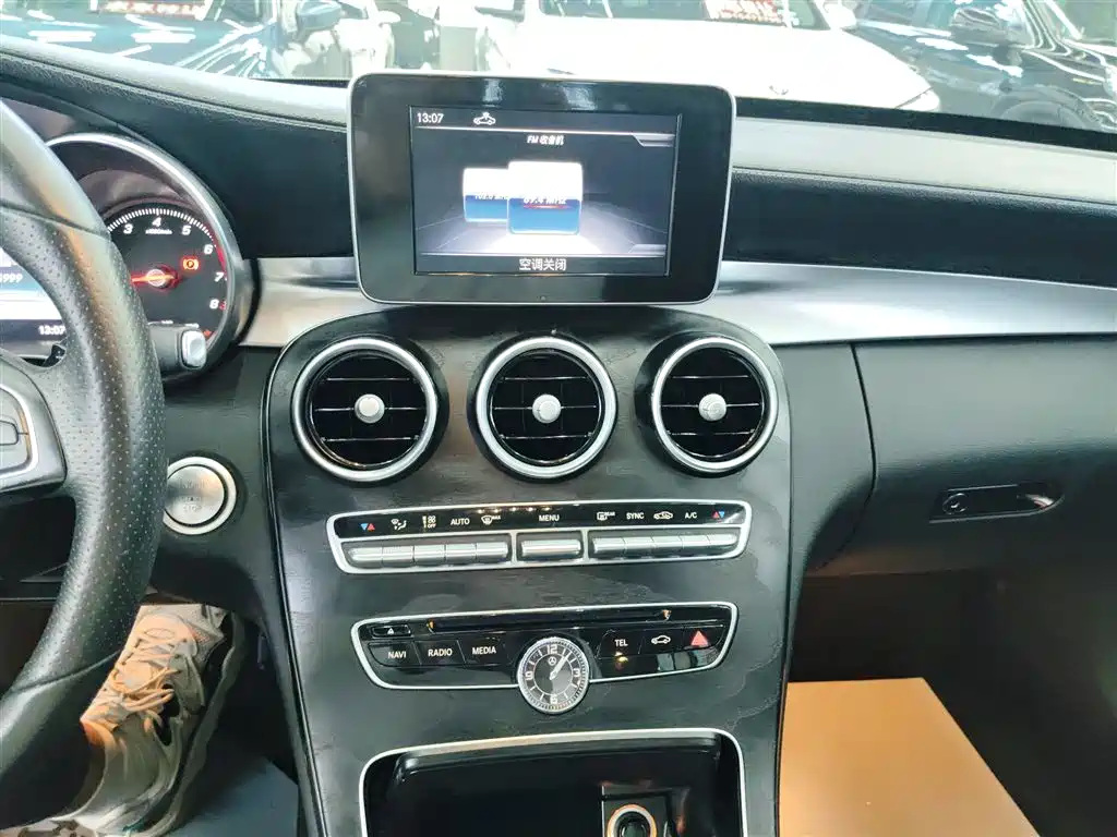 Mercedes-Benz C-Class 2018 C 200 L Sport Edition фото 13