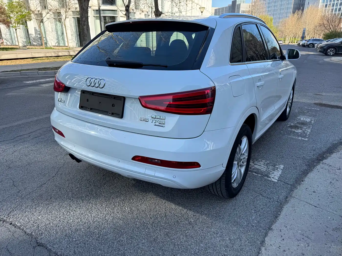 Audi Q3 2015 35 TFSI quattro Technology фото 4