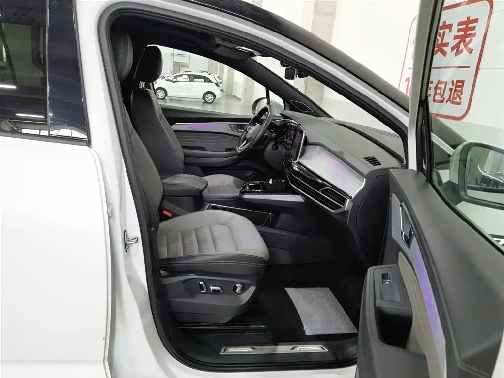 Volkswagen Talagon 2021 380TSI 4WD R-Line Explorer Edition фото 23