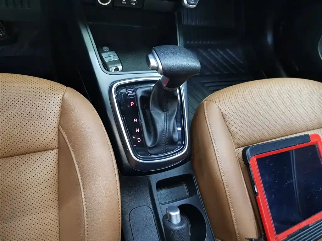 Kia KX CROSS 2017 1.4L AT GLS фото 14