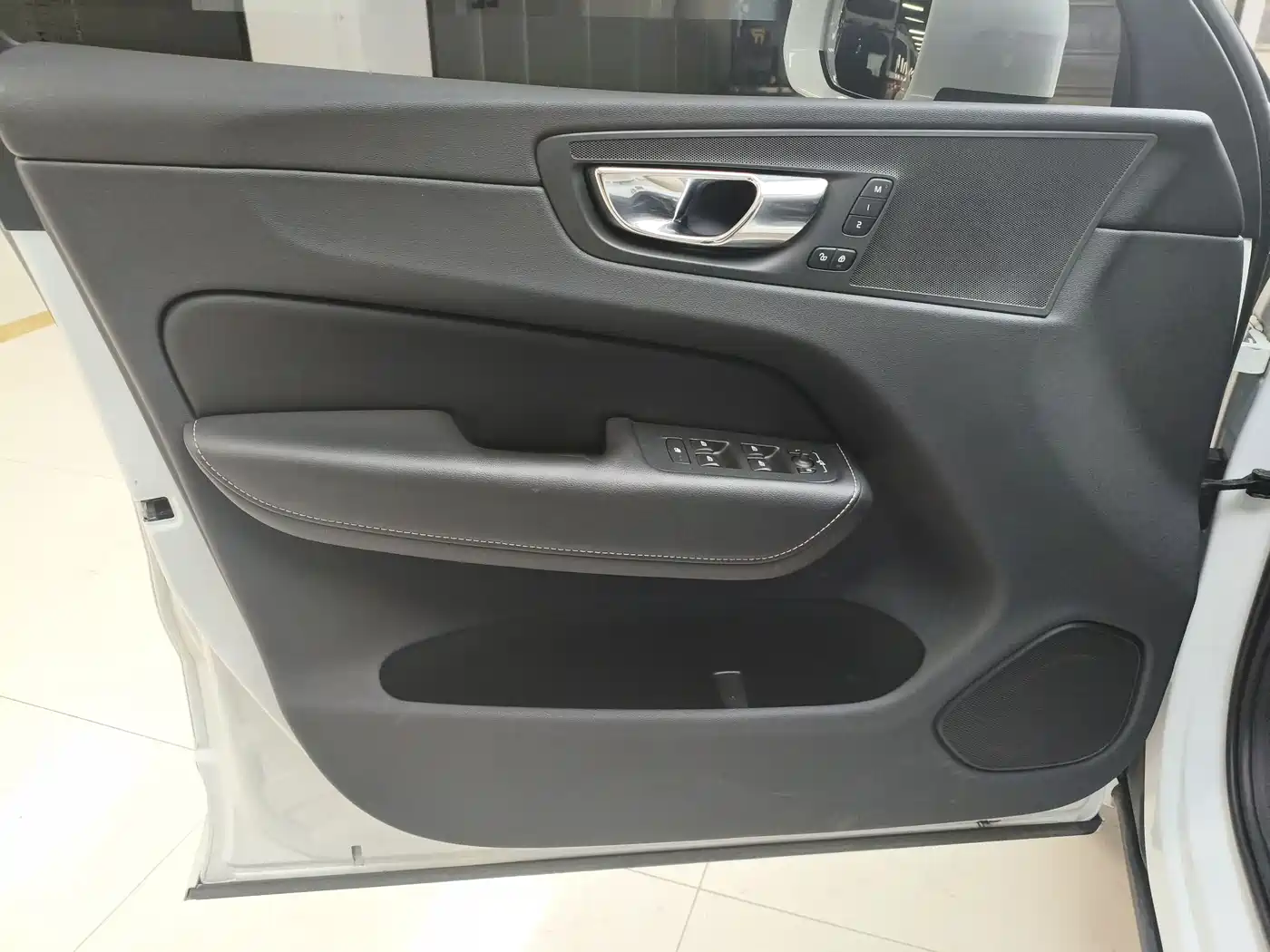 Фото 30 - Volvo XC60