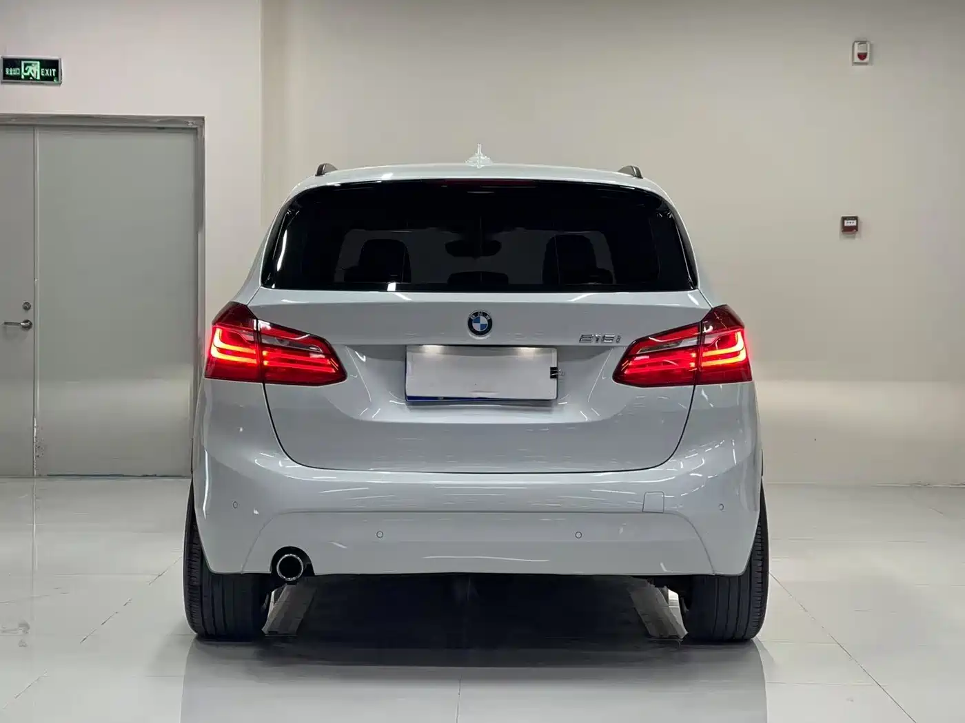 BMW 2 Series Touring 2018 218i Luxury Line фото 4