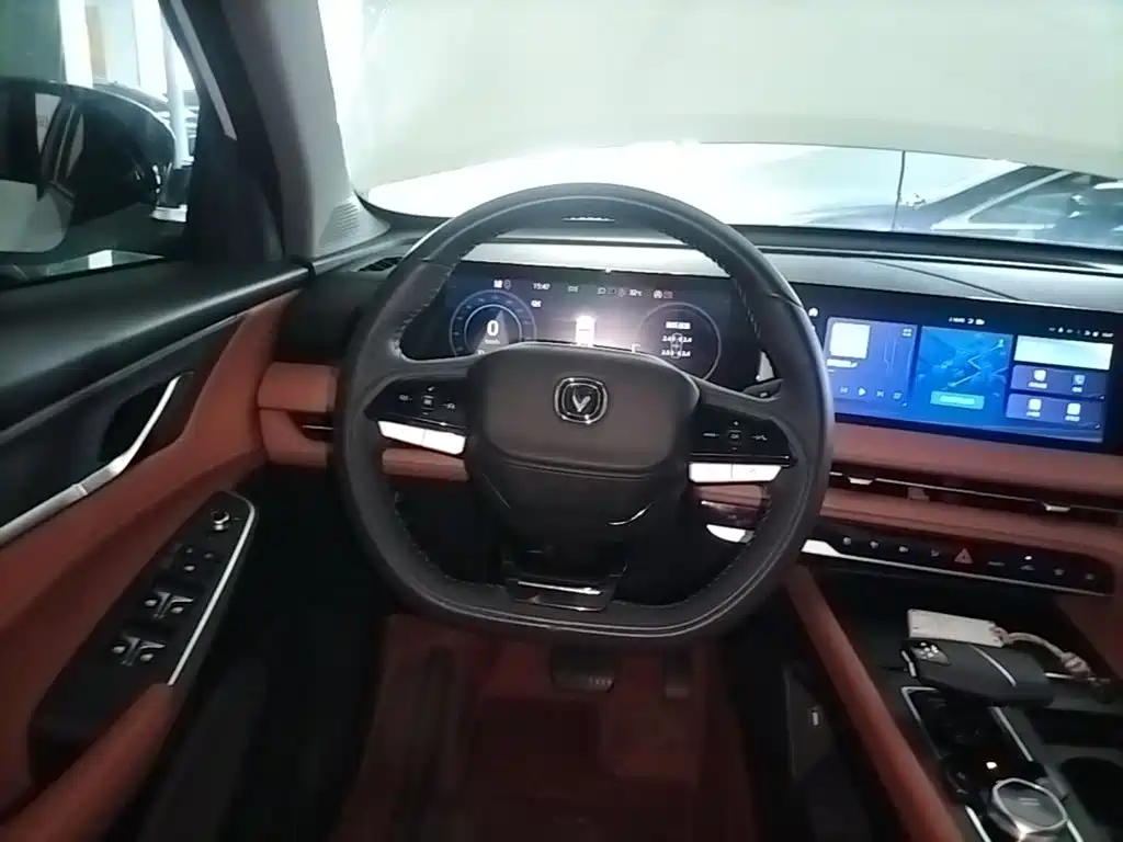 Changan CS75 PLUS 2025 2024 3rd Generation Champion Edition 1.5T Smart Drive Power Type