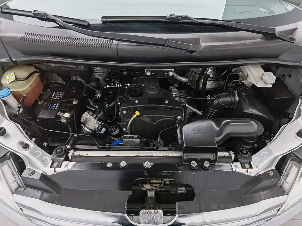 JAC Motors Refine M5 2018 2017 2.0T Gasoline DCT Executive Edition