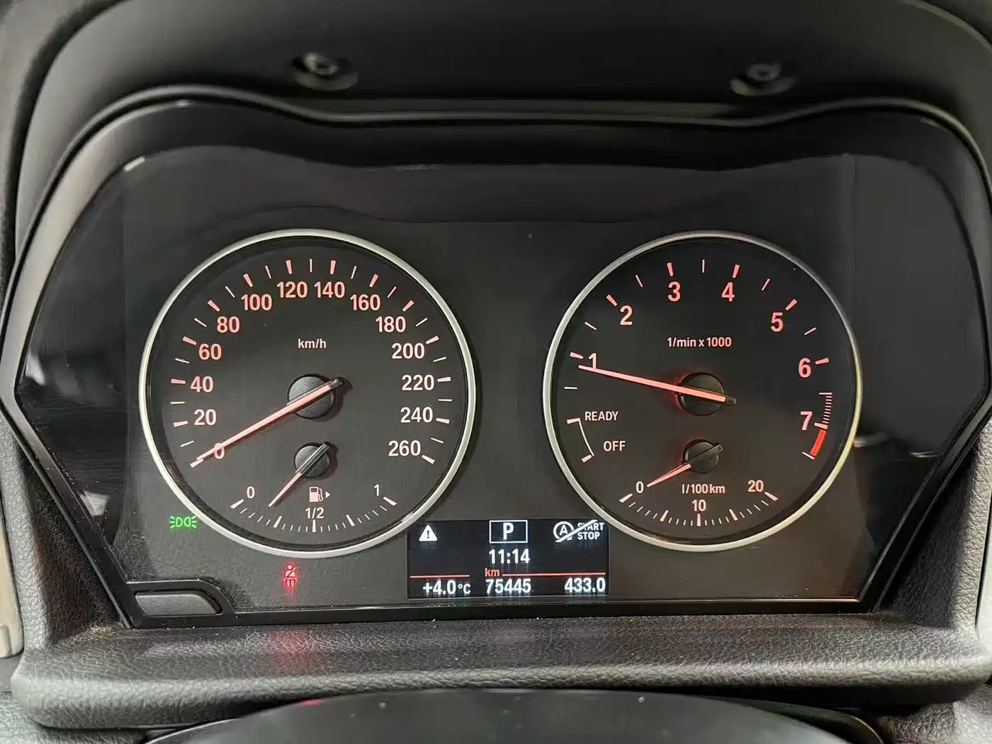 BMW 2 Series Touring 2018 218i Luxury Line фото 14
