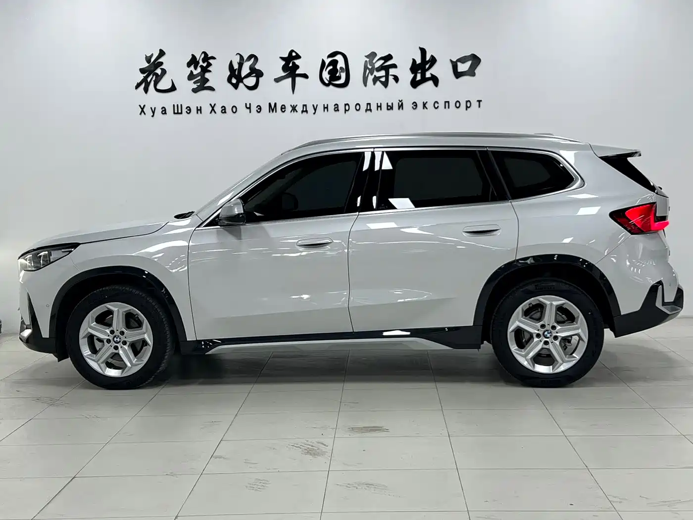 BMW X1 2023 sDrive20Li X Design Package фото 4