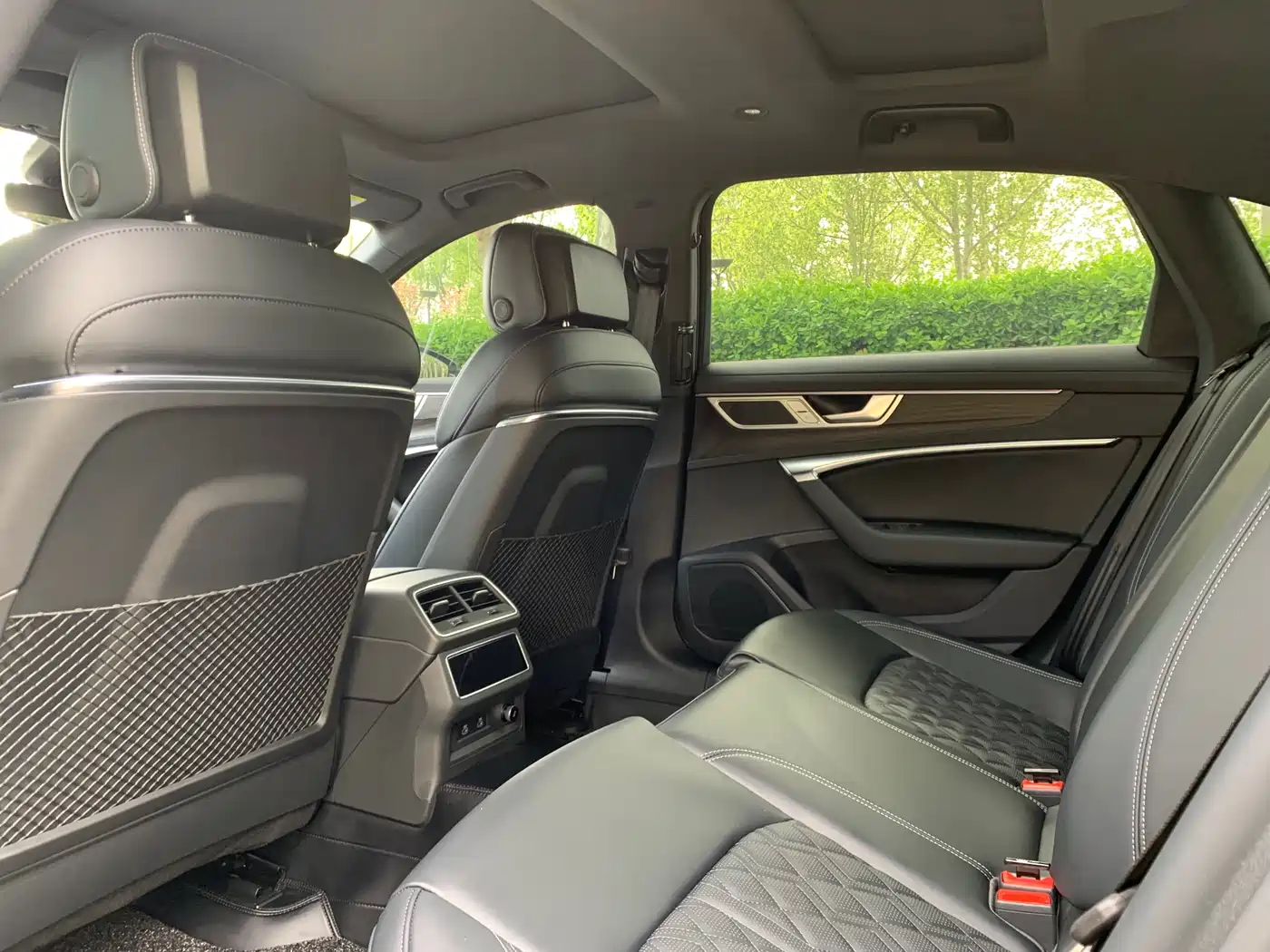 Audi A6L 2025 45 TFSI quattro Premium Sport фото 8