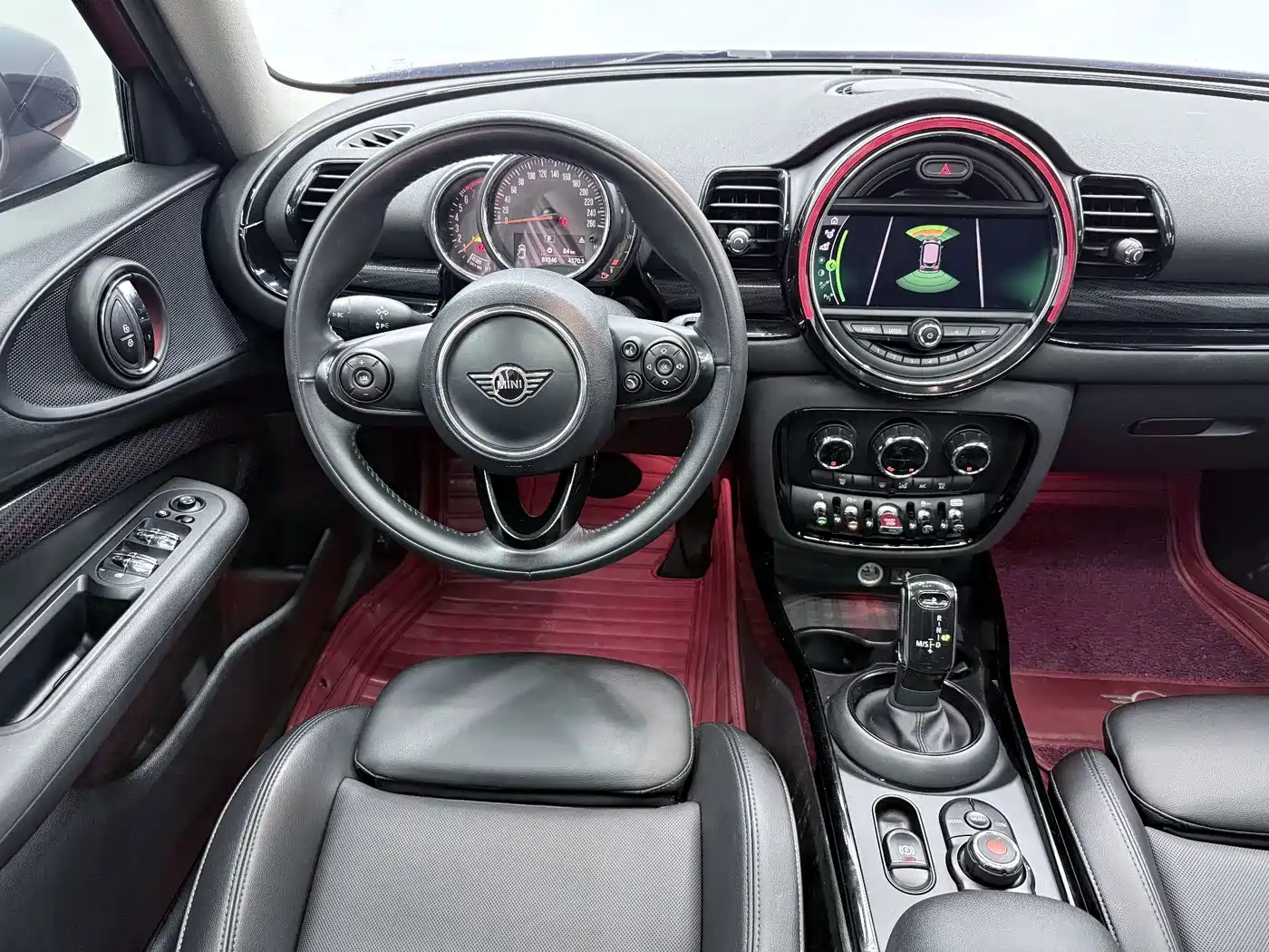 Фото 8 - MINI CLUBMAN