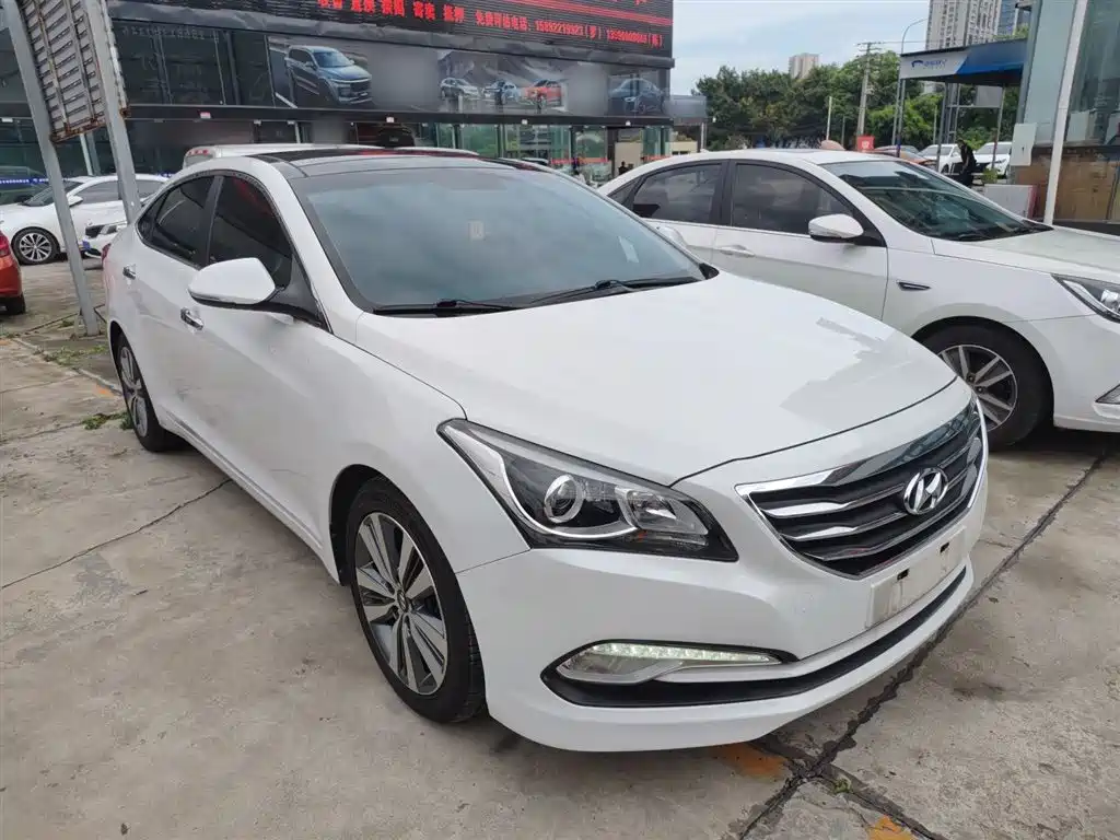 Hyundai Mistra 2014 1.8L Auto Premium DLX фото 4