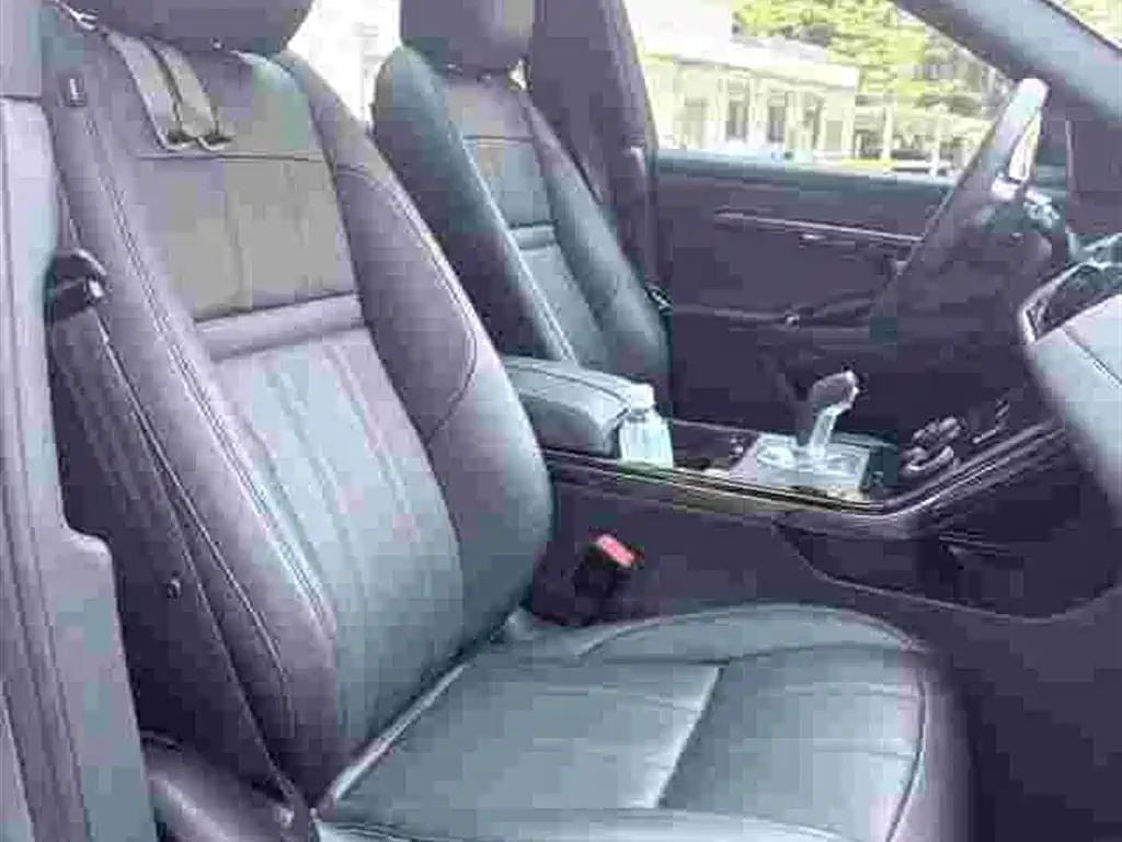 Photo 7 - Land Rover Range Rover Evoque