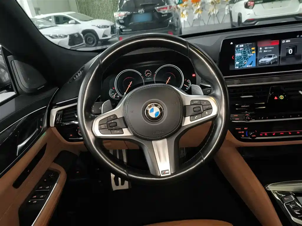 BMW 6 Series GT 2018 630i M Sport Package фото 7