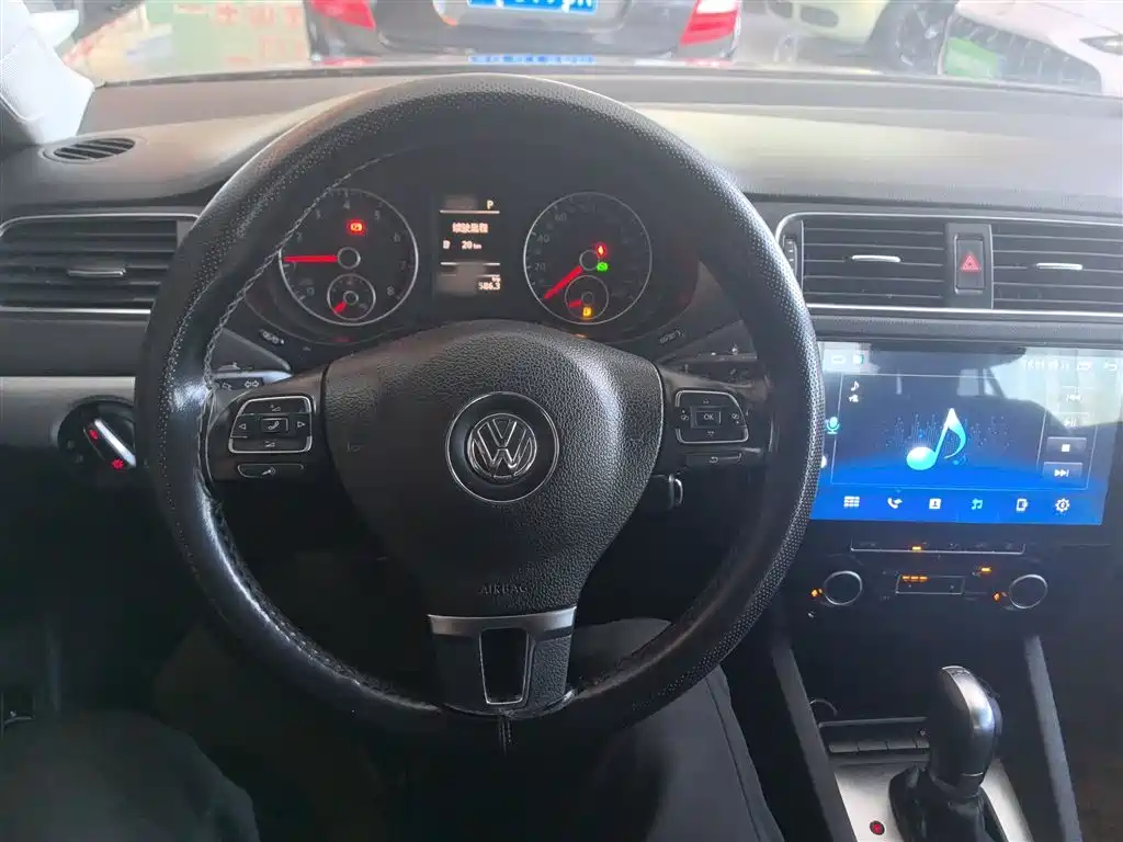 Volkswagen Sagitar 2014 Facelift 1.4TSI Automatic Luxury фото 10