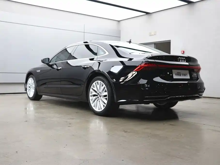 Audi A7L 2022 45 TFSI S-line Dream Builder Crystal Package фото 26